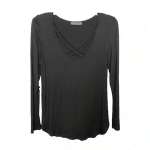 NWOT West Coast Love Crisscross Curvy Hem Minimalist Casual Top